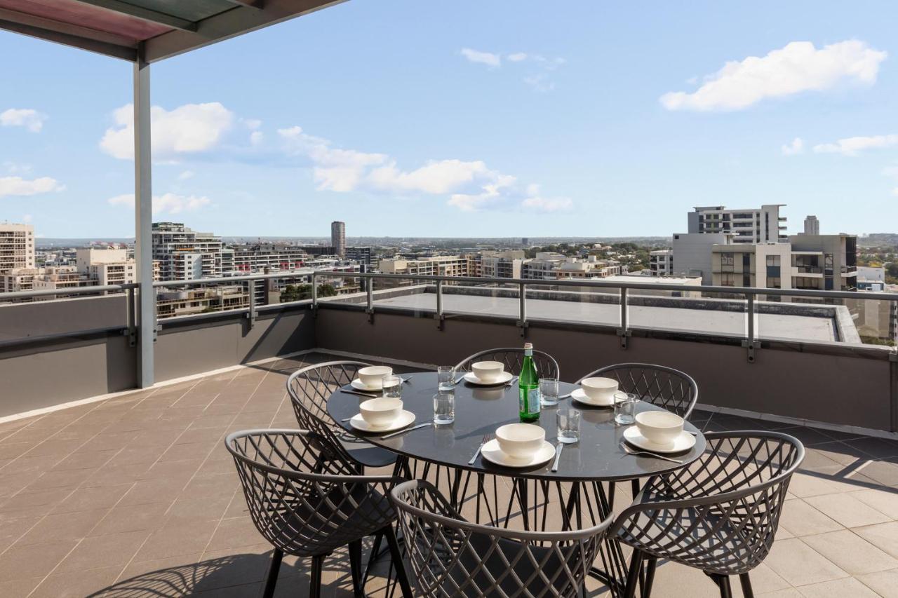 Meriton Suites Waterloo Сидней Экстерьер фото Rooftop terrace