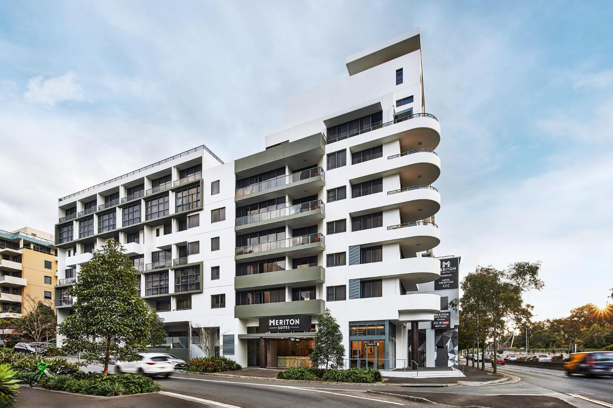 Meriton Suites Waterloo Сидней Экстерьер фото Hilton Sydney