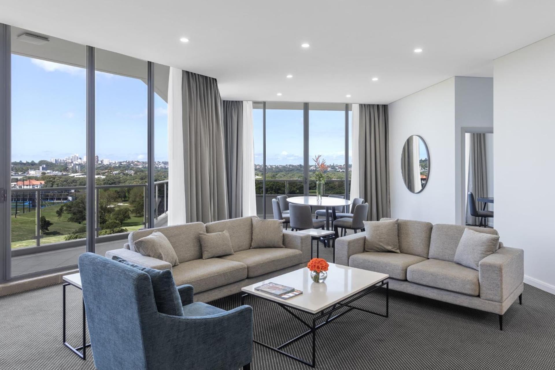 Meriton Suites Waterloo Сидней Экстерьер фото